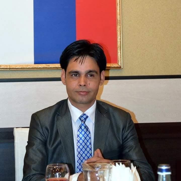 Dr. Praveen Saraswat